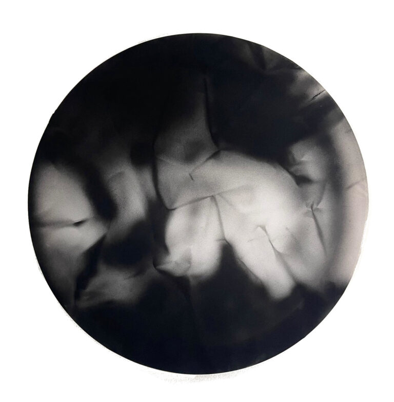 Tremolo 17 Przepustka 4. O CBZZ 2024 Fi 70cm. Akryl na stylonie